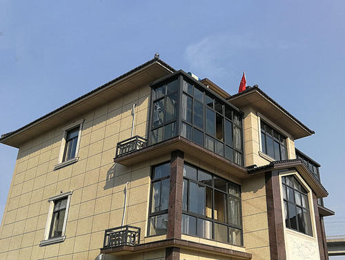 夏季高溫多雨，仿石漆施工有什么注意事項(xiàng)